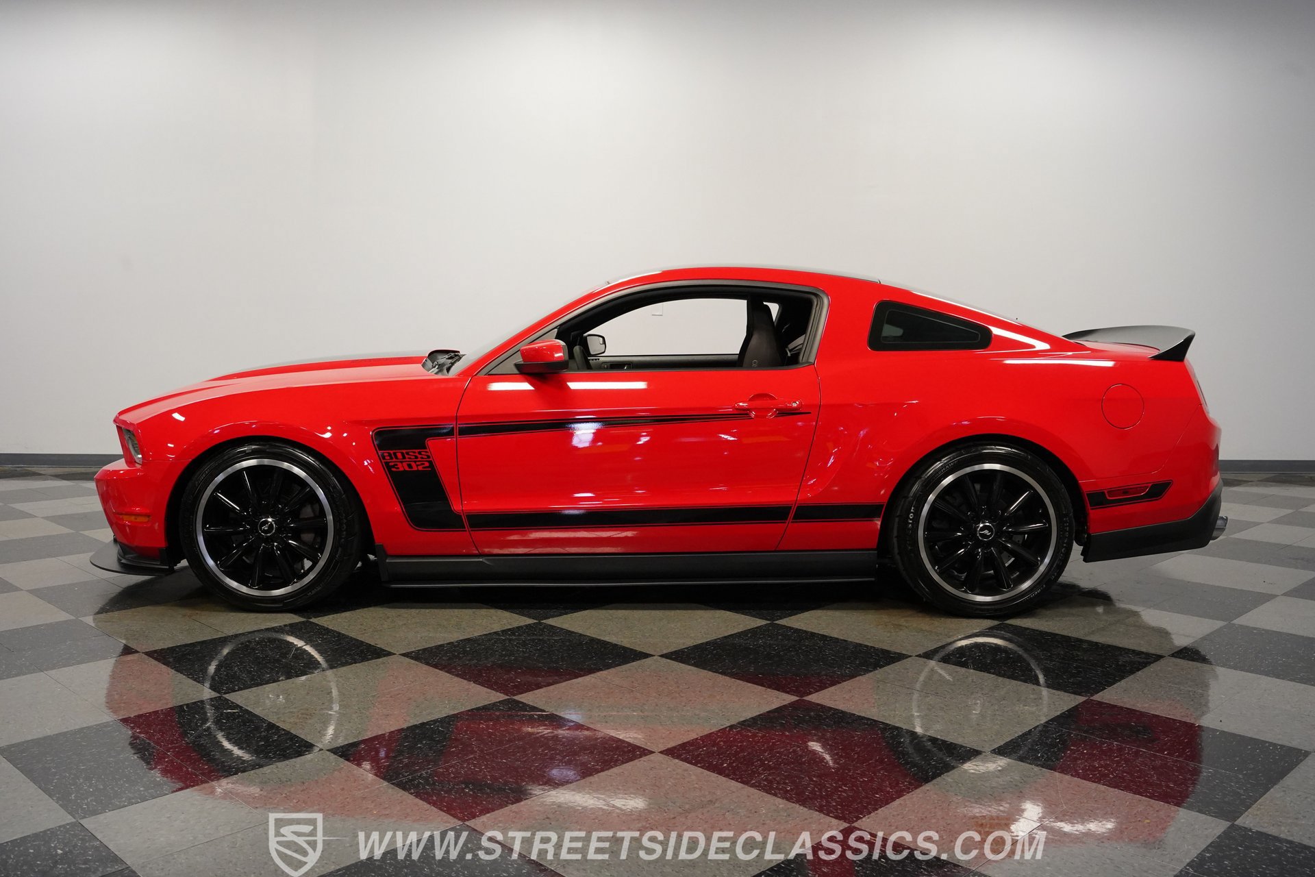 Used 2012 Ford Mustang Boss 302 w/ Boss 302 Accessory Pkg RWD image 8