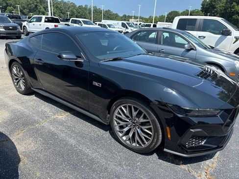 Used 2025 Ford Mustang GT Premium RWD image 1