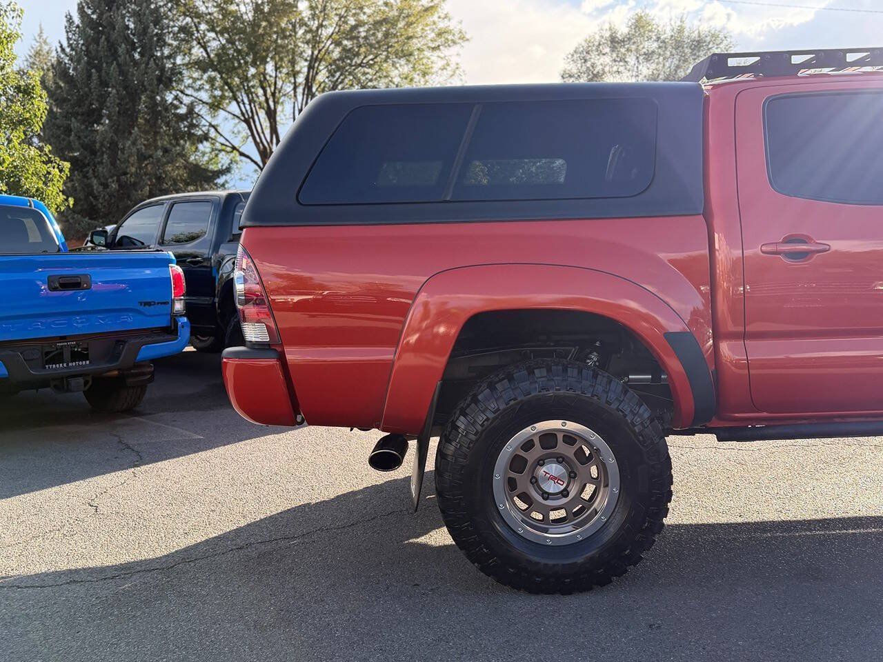 Used 2015 Toyota Tacoma TRD Pro w/ Off Road Towing Package AWD/4WD image 86