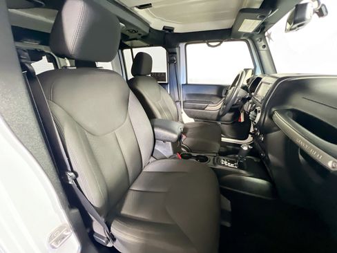 Used 2016 Jeep Wrangler Unlimited Sport w/ Quick Order Package 24S image 30