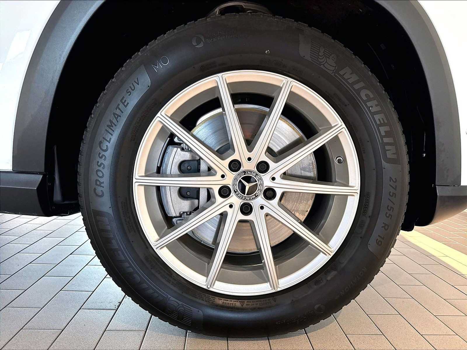 Used 2024 Mercedes-Benz GLE 450 4MATIC image 14