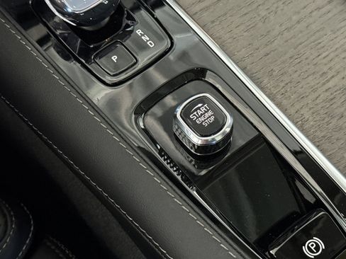 Used 2023 Volvo XC90 T8 Ultimate w/ Protection Package Premier image 26