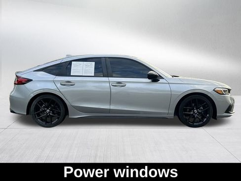 Used 2023 Honda Civic Sport image 5