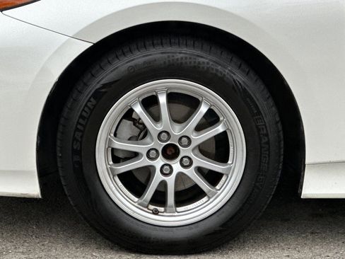 Used 2017 Toyota Prius Prime Plus image 30