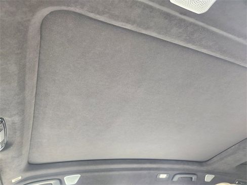 Used 2020 BMW X7 M50i w/ Dynamic Handling Package image 24