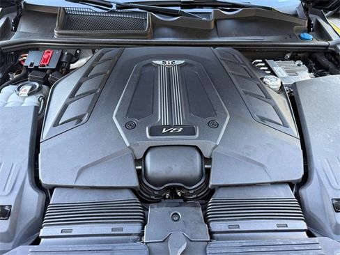 Used 2020 Bentley Bentayga image 29