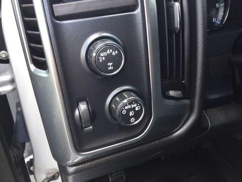 Used 2017 Chevrolet Silverado 1500 LT w/ All Star Edition AWD/4WD image 14