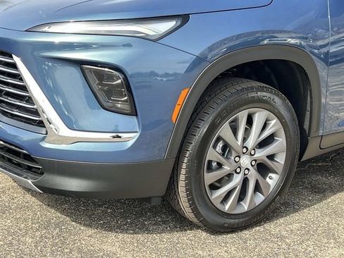 New 2026 Buick Enclave Preferred w/ Power Package AWD/4WD image 9