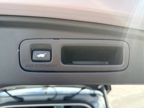 Used 2024 Honda CR-V EX-L image 25