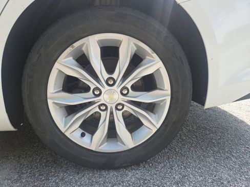 Used 2019 Chevrolet Malibu LT image 28