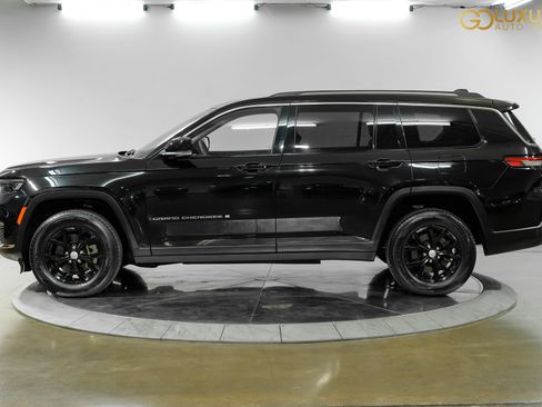 Used 2023 Jeep Grand Cherokee L Limited AWD/4WD image 12