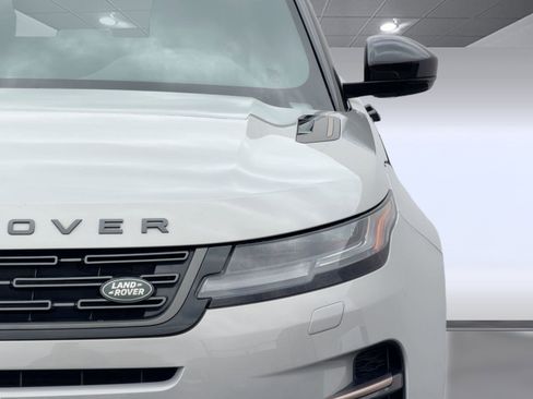 Used 2024 Land Rover Range Rover Evoque Dynamic SE image 32