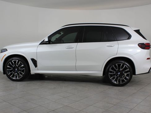 Used 2026 BMW X5 xDrive40i w/ M Sport Package image 2
