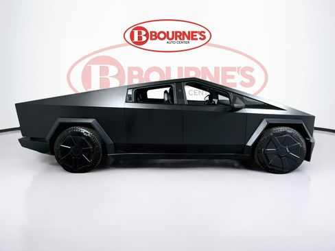 Used 2024 Tesla Cybertruck AWD Crew Cab image 12