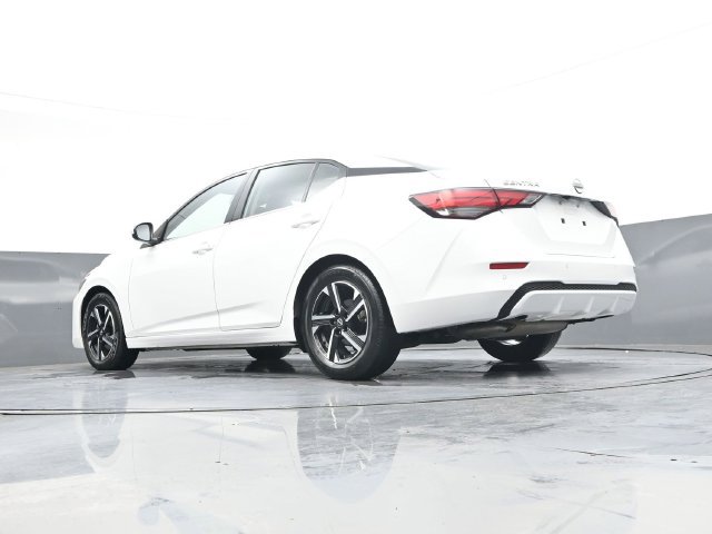 Used 2025 Nissan Sentra SV FWD image 34