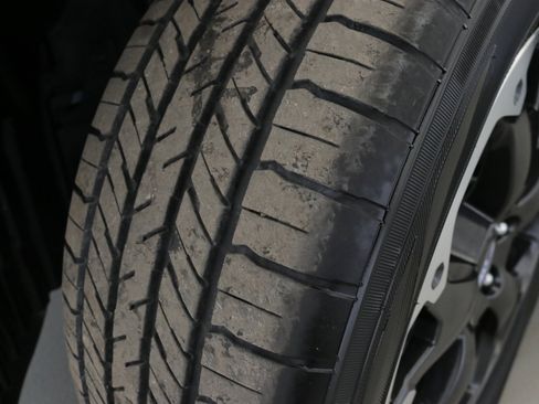 Used 2023 Subaru Crosstrek 2.0i Premium image 35