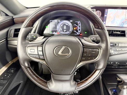 Used 2019 Lexus ES 300h w/ Premium Package FWD image 56