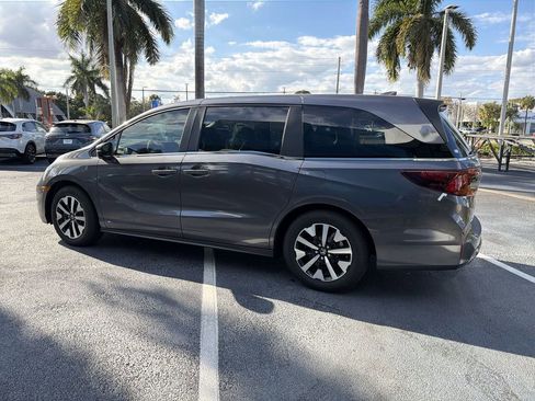 New 2026 Honda Odyssey EX-L image 8