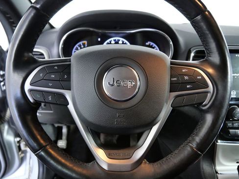 Used 2021 Jeep Grand Cherokee Limited w/ Luxury Group II image 21