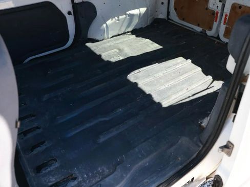 Used 2012 Ford Transit Connect XLT image 8