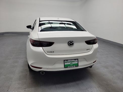 Used 2019 MAZDA MAZDA3 Sedan w/ Preferred Package image 6