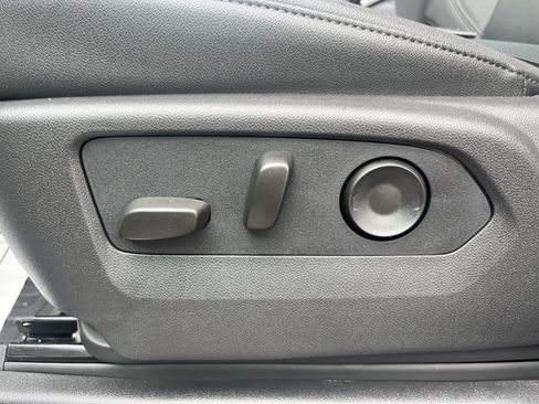 New 2026 GMC Sierra 2500 SLT AWD/4WD image 22