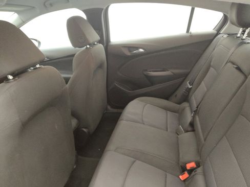 Used 2019 Chevrolet Cruze LT image 18