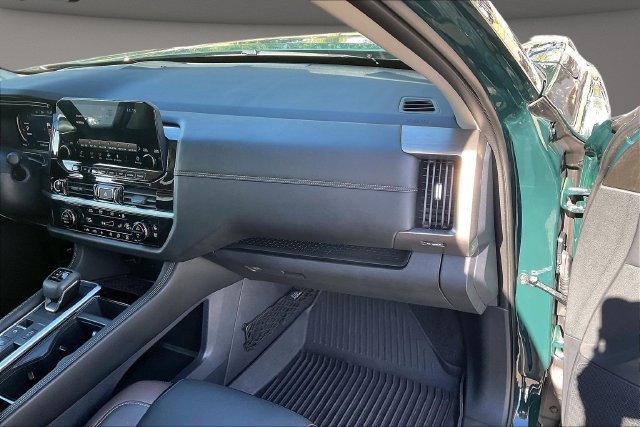 Certified 2024 Nissan Pathfinder Platinum w/ Cargo Package FWD image 15