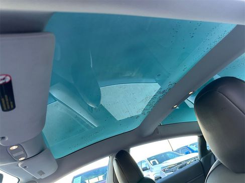 Used 2018 Tesla Model 3 Long Range image 22