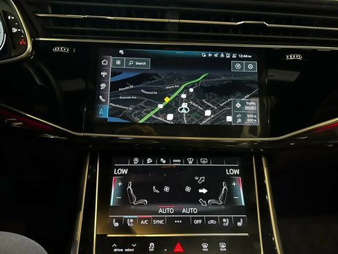 Used 2025 Audi Q7 3.0T Prestige w/ Prestige Package AWD/4WD image 19