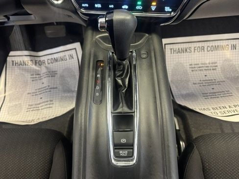 Used 2017 Honda HR-V EX image 26
