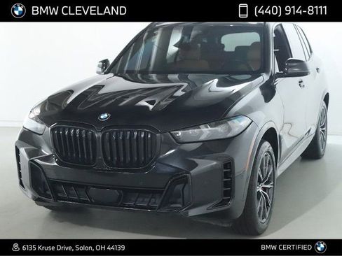 Certified 2024 BMW X5 xDrive40i w/ M Sport Package AWD/4WD image 1