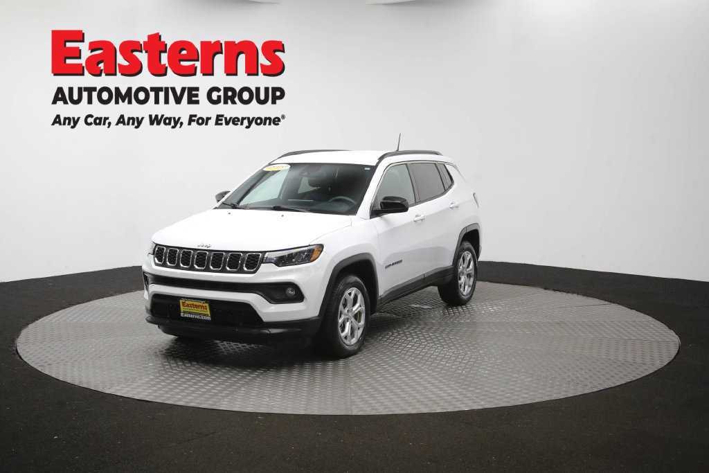 Used 2024 Jeep Compass Latitude AWD/4WD image 56