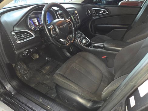 Used 2015 Chrysler 200 Limited w/ Convenience Group FWD image 15