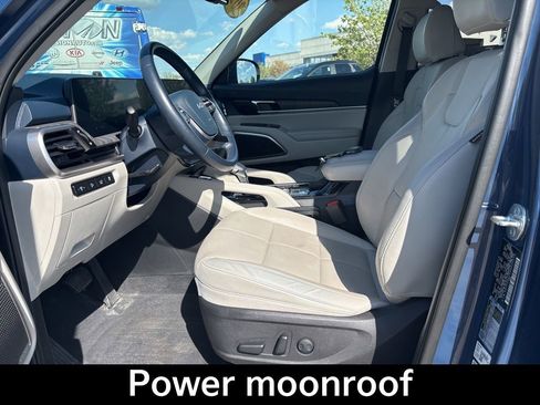 Certified 2024 Kia Telluride EX w/ EX Captain's Chair Package AWD/4WD image 11