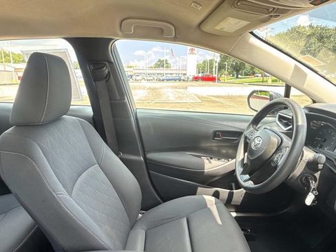 Used 2023 Toyota Corolla LE FWD image 14