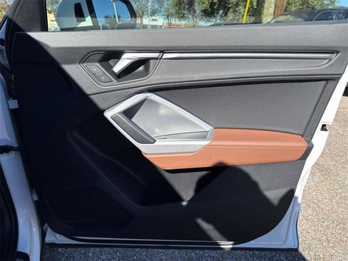 Used 2022 Audi Q3 2.0T Premium Plus image 16