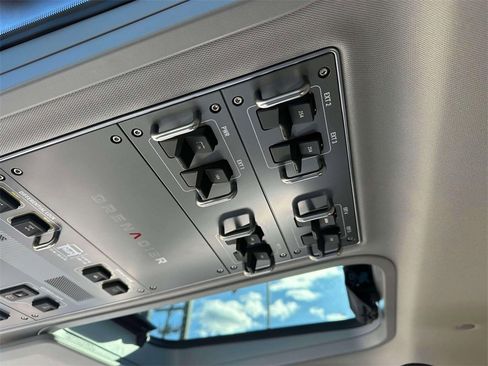 New 2025 INEOS Grenadier Fieldmaster Edition image 32