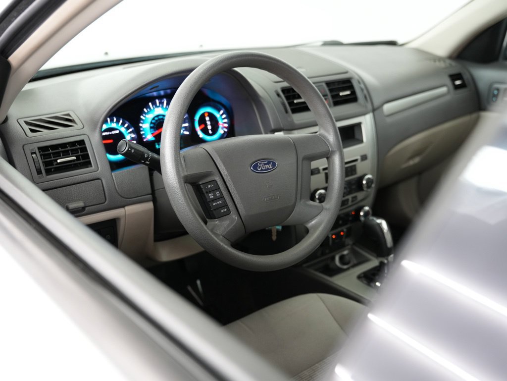 Used 2012 Ford Fusion S FWD image 6