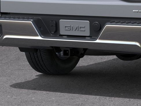 New 2026 GMC Sierra 1500 SLE image 14