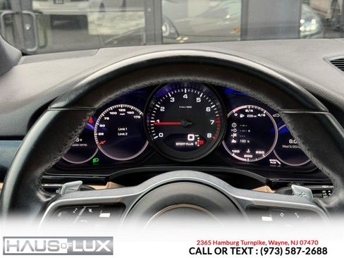 Used 2021 Porsche Cayenne Coupe AWD/4WD image 38