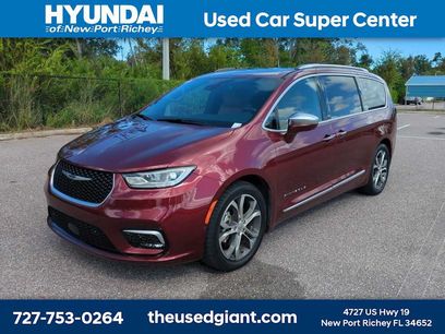 Used 2022 Chrysler Pacifica Pinnacle