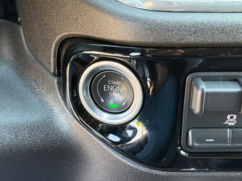 Used 2025 Chevrolet Silverado 3500 High Country w/ Technology Package image 37