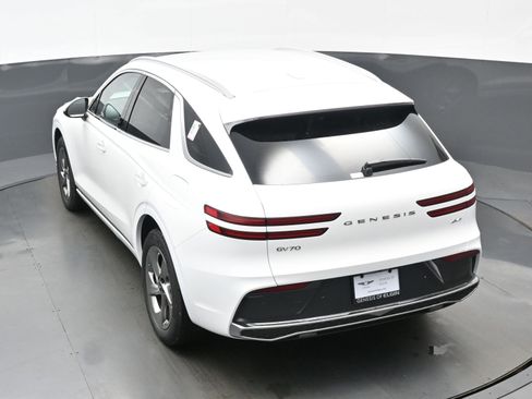 New 2026 Genesis GV70 2.5T image 23