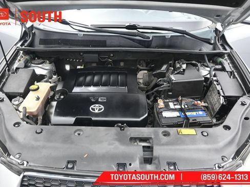 Used 2011 Toyota RAV4 Limited w/ Limited Extra Value Pkg AWD/4WD image 29