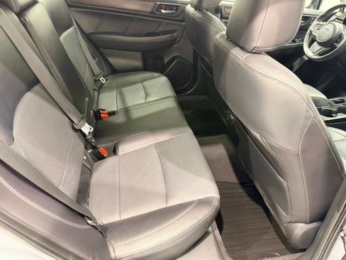 Used 2018 Subaru Outback 2.5i Limited AWD/4WD image 24