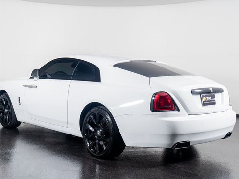 Used 2019 Rolls-Royce Wraith image 14