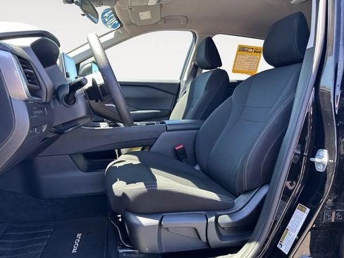 Used 2024 Nissan Rogue S AWD/4WD image 9