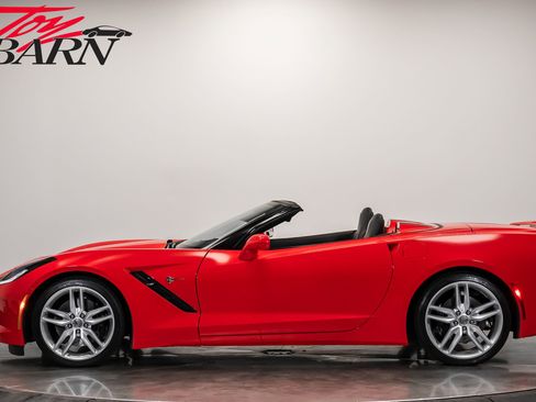 Used 2019 Chevrolet Corvette Stingray Convertible Z51 2LT image 2