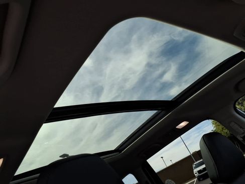 New 2026 Subaru Ascent Limited image 16